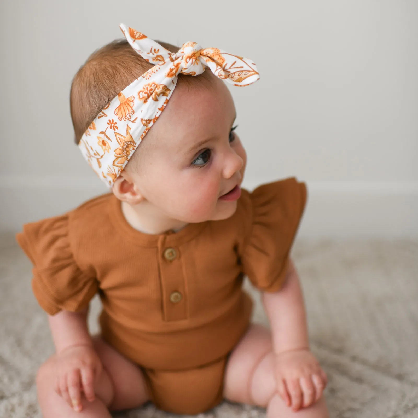 DESERT BRONZE RIB flutter short sleeve organic cotton bodysuit