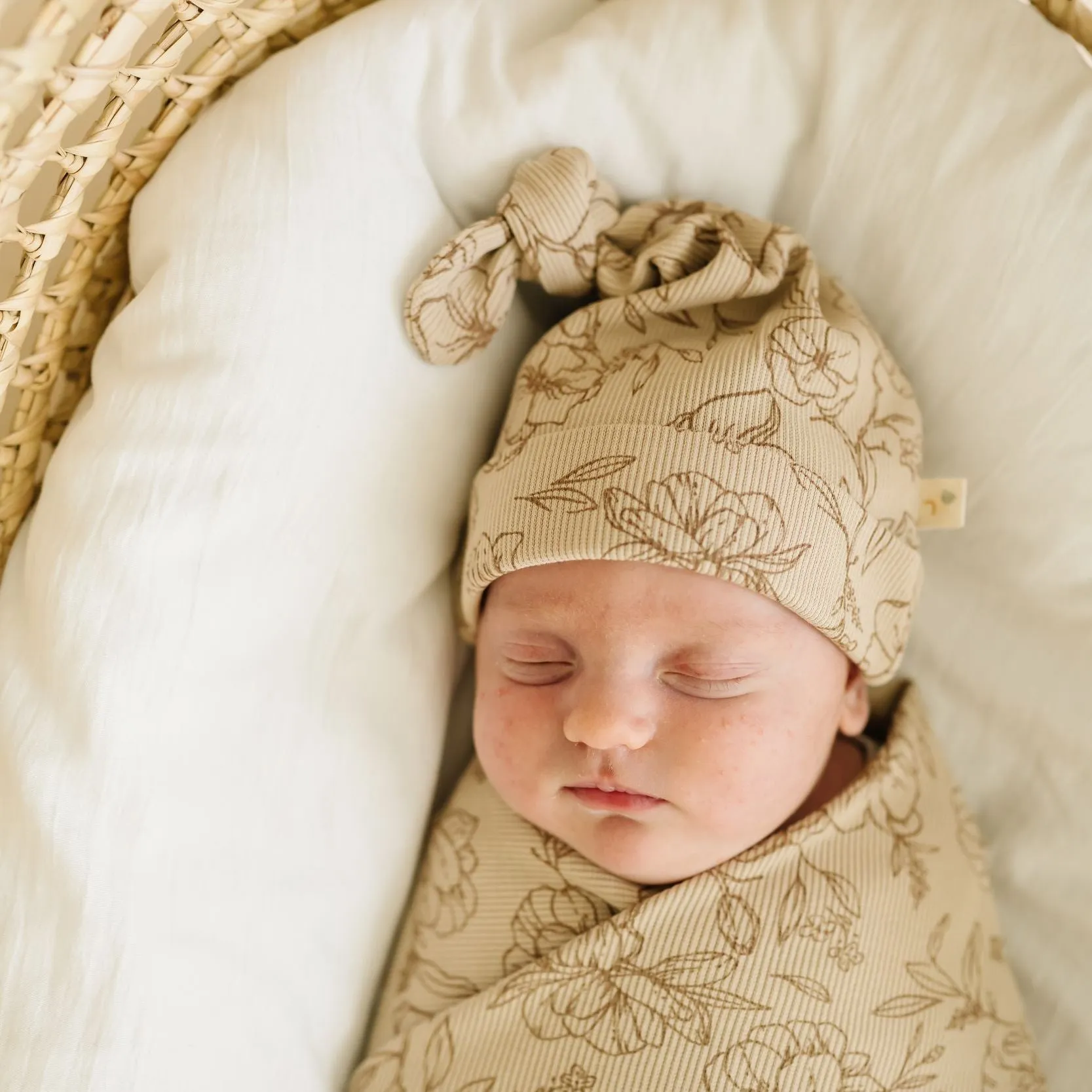 Organic Swaddle Blanket & Hat - Vintage Bloom